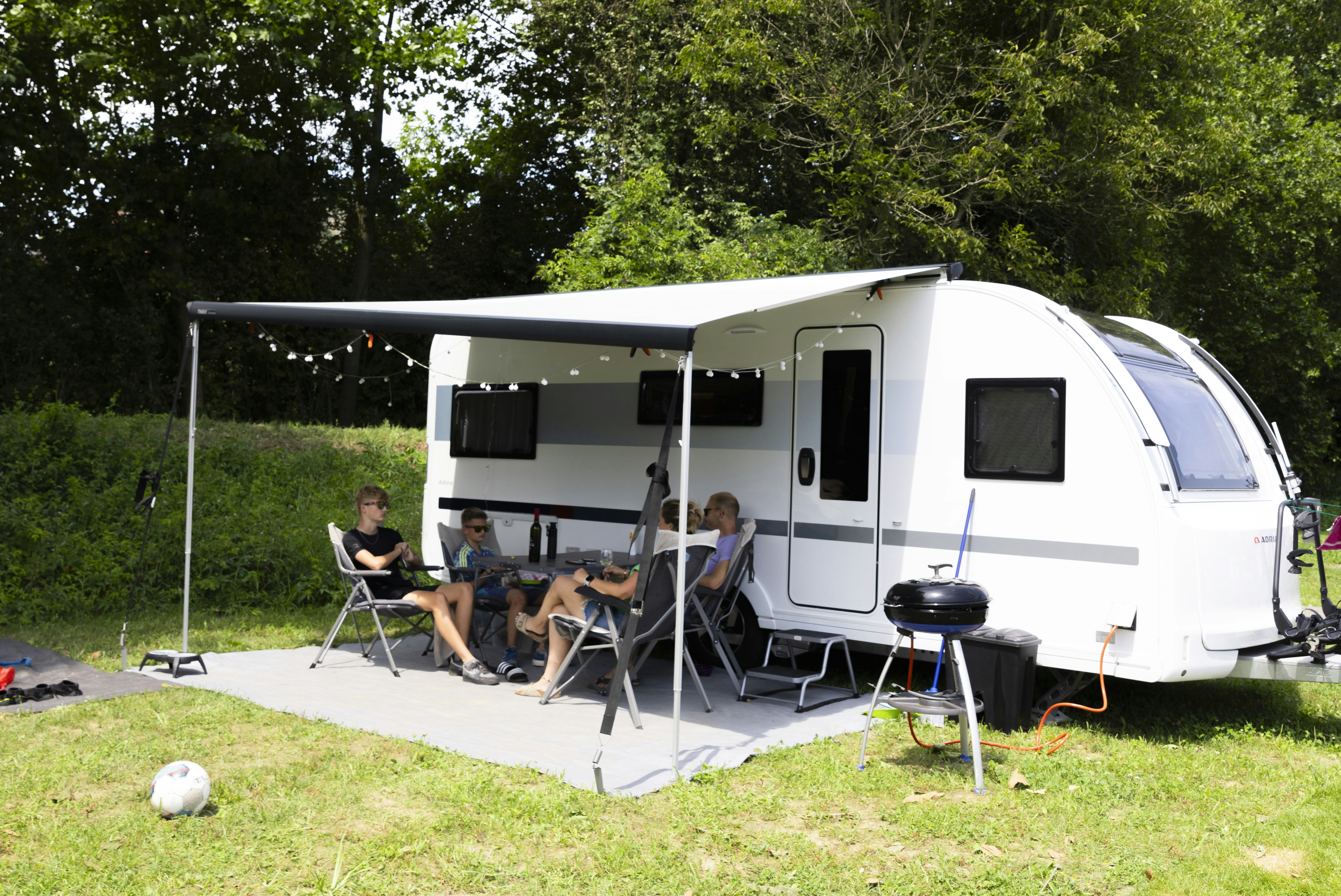 Camping Resort Riegersburg - Standplätze auf dem Campingplatz