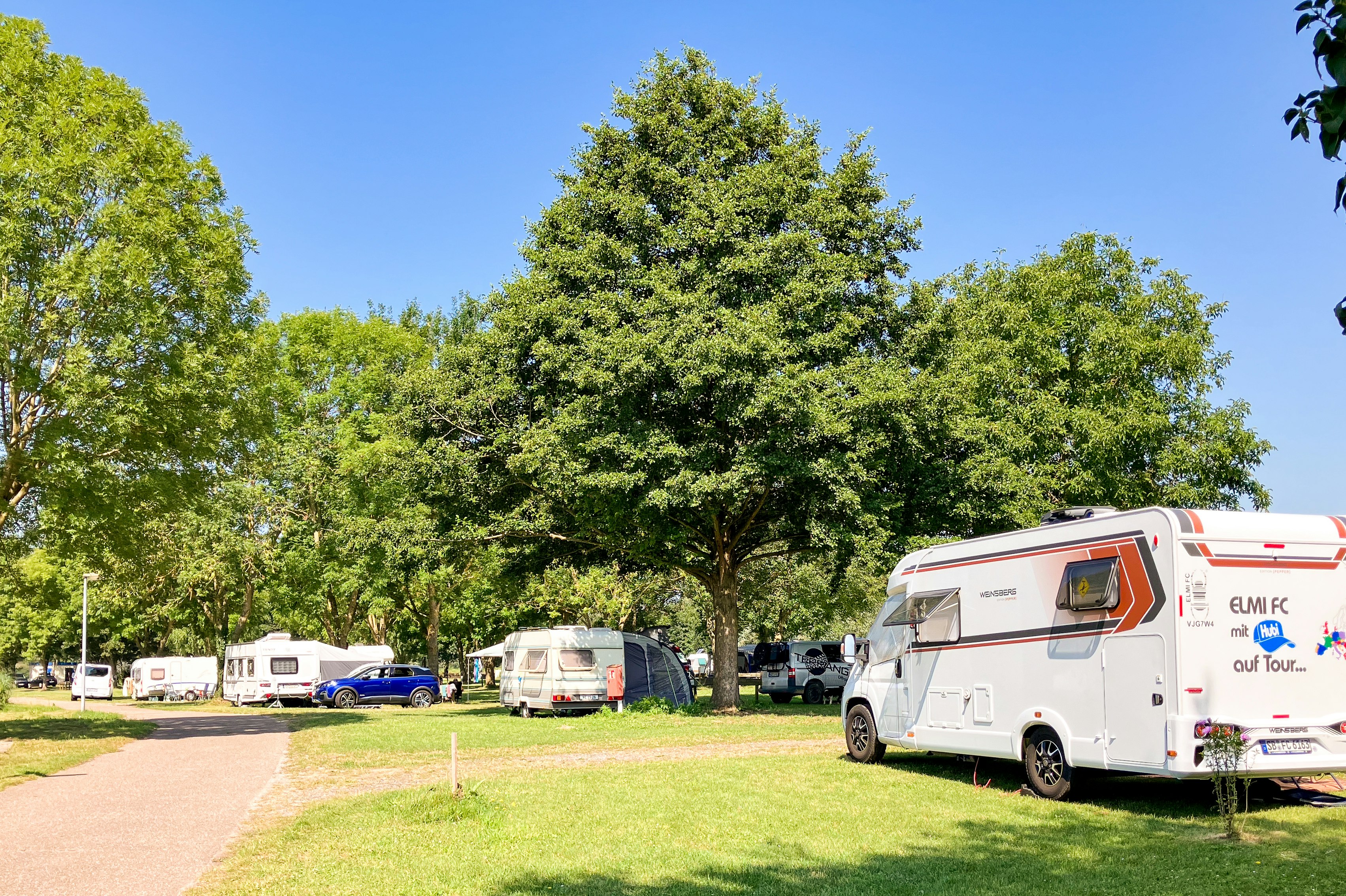 Camping Resort Rülzheim - Standplätze auf dem Campingplatz