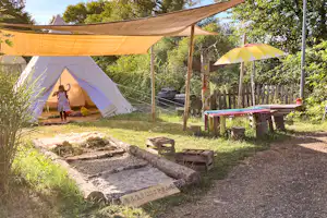 Camping Resort Rülzheim - Tipizelt auf dem Campingplatz