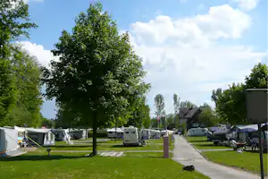 Camping Reussbrücke - Wohnwagen- und Zeltstellplatz vom Campingplatz