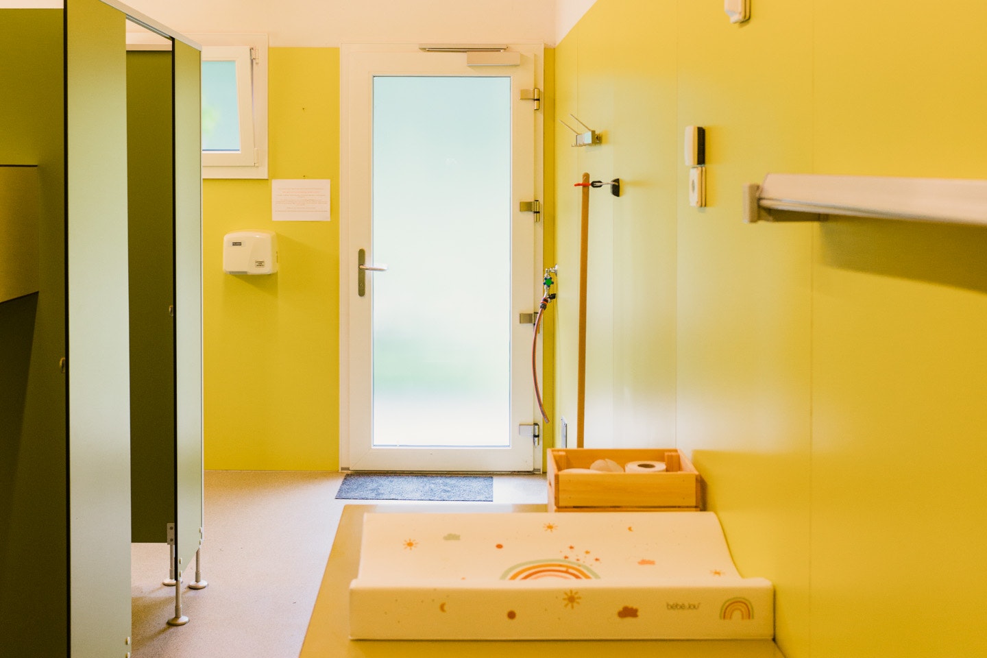 Camping Viva - Innenansicht des Sanitärgebäudes