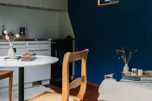 Camping Viva - Innenansicht eines Tiny Homes auf dem Campingplatz