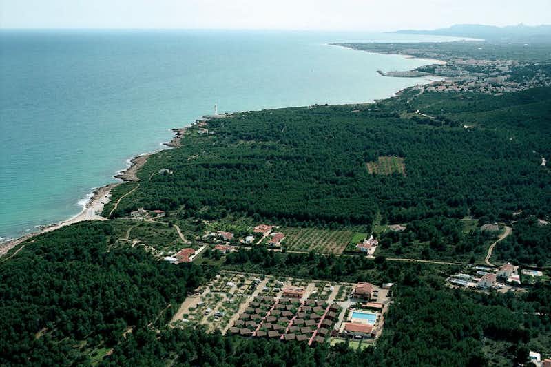 Camping Ribamar - Campingplatz Luftaufnahme mit Blick auf das Meer