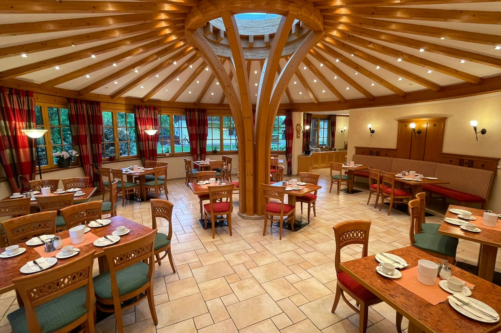 Camping Riedlhof - Innenansicht des Restaurants auf dem Campingplatz