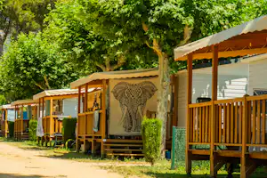 Camping Riembau - Außenansicht Mobilheime