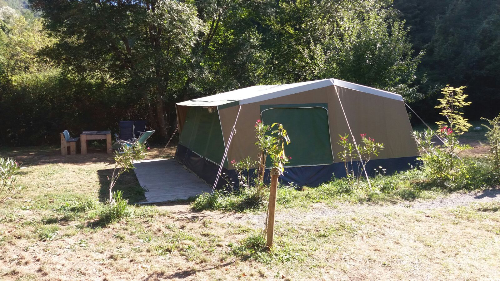 Camping Rio Requesa