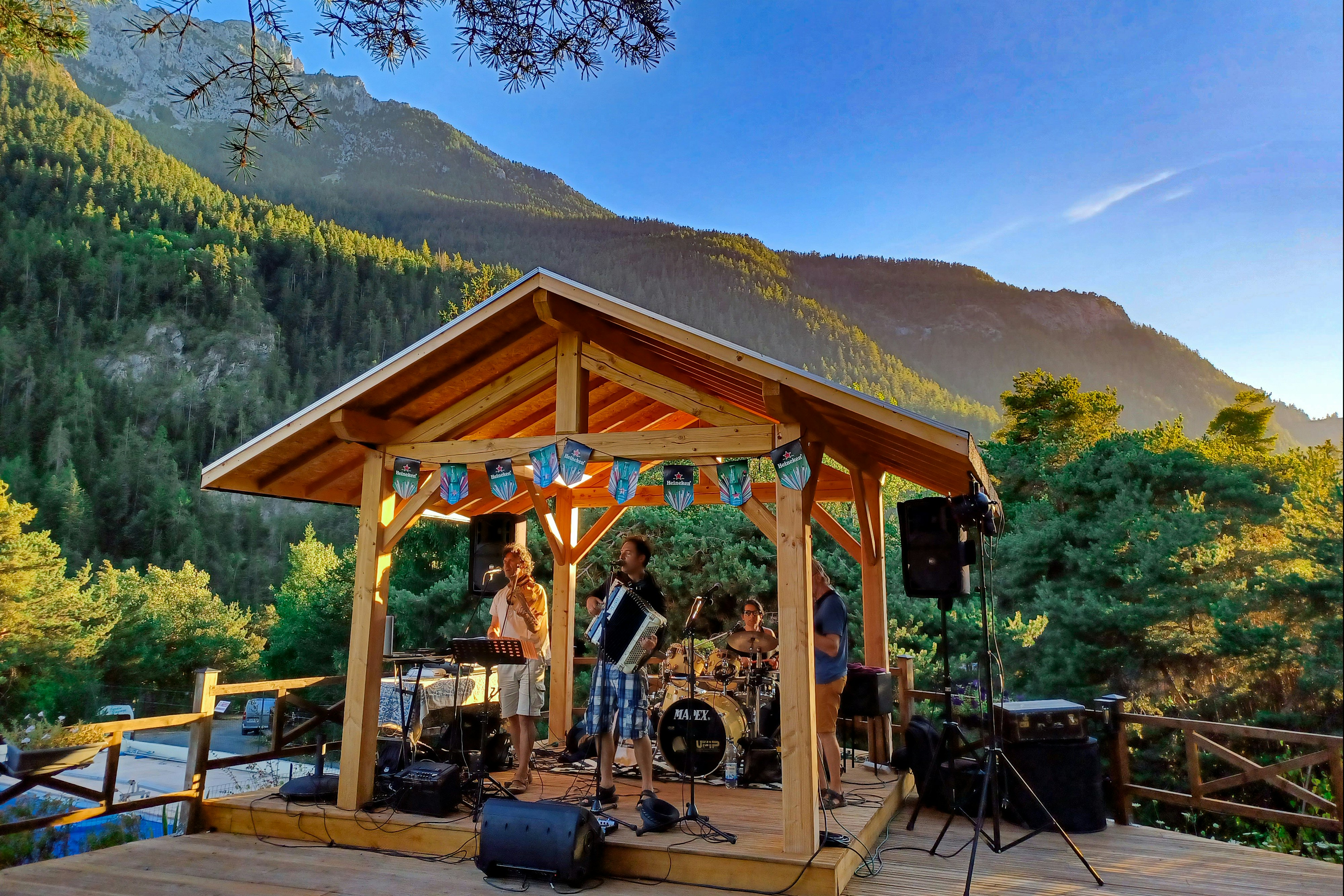 Camping Rioclar - Livemusik auf dem Campingplatz