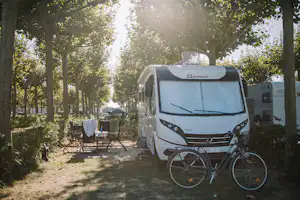 Camping Sènia Riu Camping Riu - Standplätze auf dem Campingplatz