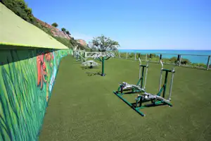 Camping Riva Verde - Fitnessgeräte im Freien auf dem Campingplatz