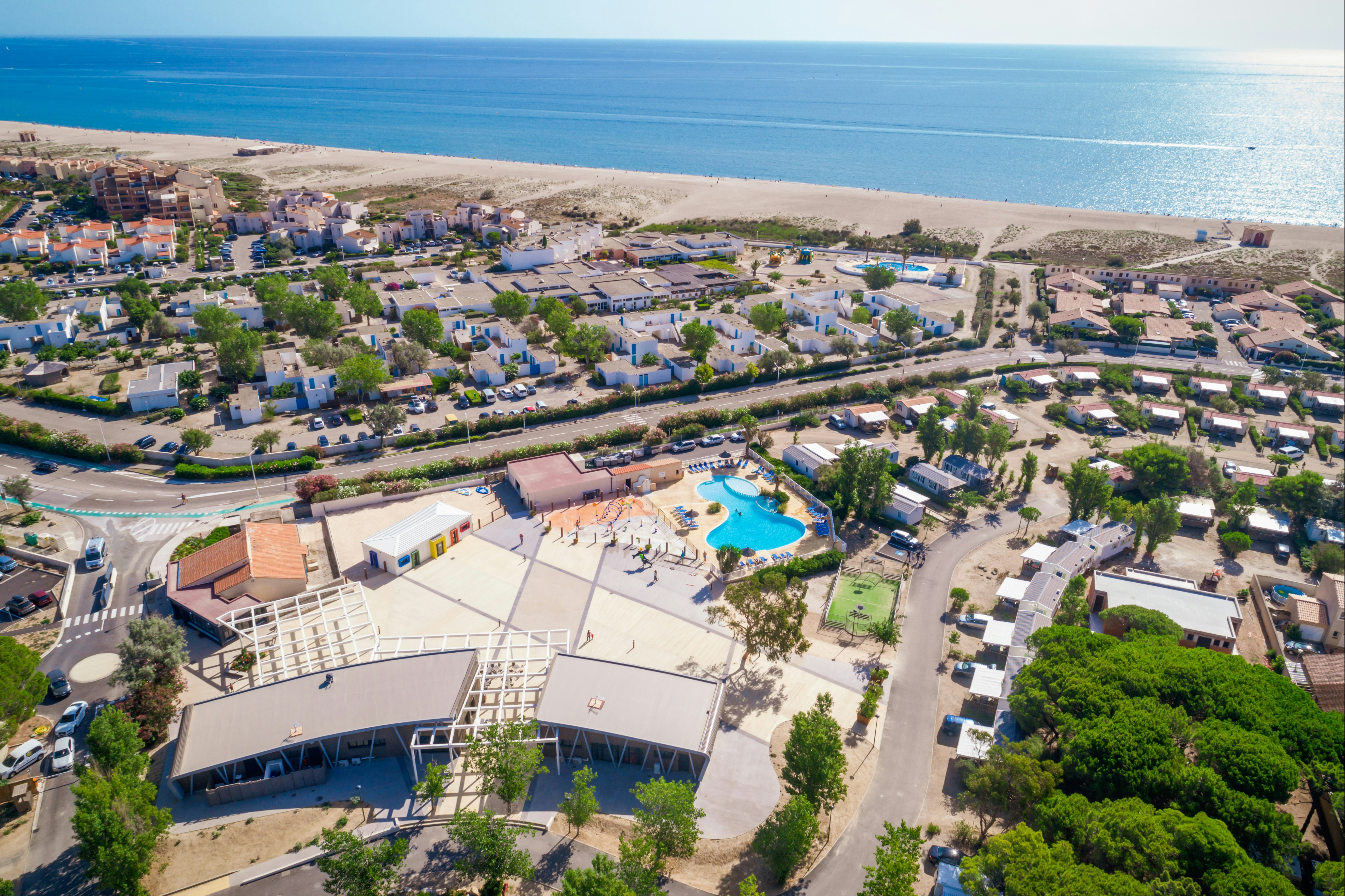 Camping Rives des Corbières  - Campingplatz aus der Vogelperspektive