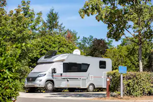 Camping de Bourges - Standplätze auf dem Campingplatz