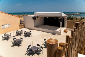 Camping Paradis Robinson Camping Robinson - Entertainmentbühne auf dem Campingplatz