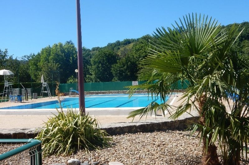 Camping Roc de l'Arche - Freibad auf dem Campingplatz