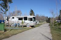 Camping Roche - Stellplatz mit Wohnwagen und Mobilheime vom Campingplatz