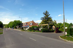 Camping Romantik - Einfahrt vom Campingplatz