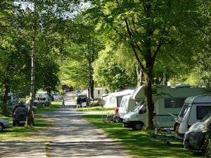 Camping Romantische Straße - Standplätze im Grünen auf dem Campingplatz