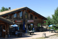 Camping Rondin des Bois  -  Restaurant vom Campingplatz mit Terrasse