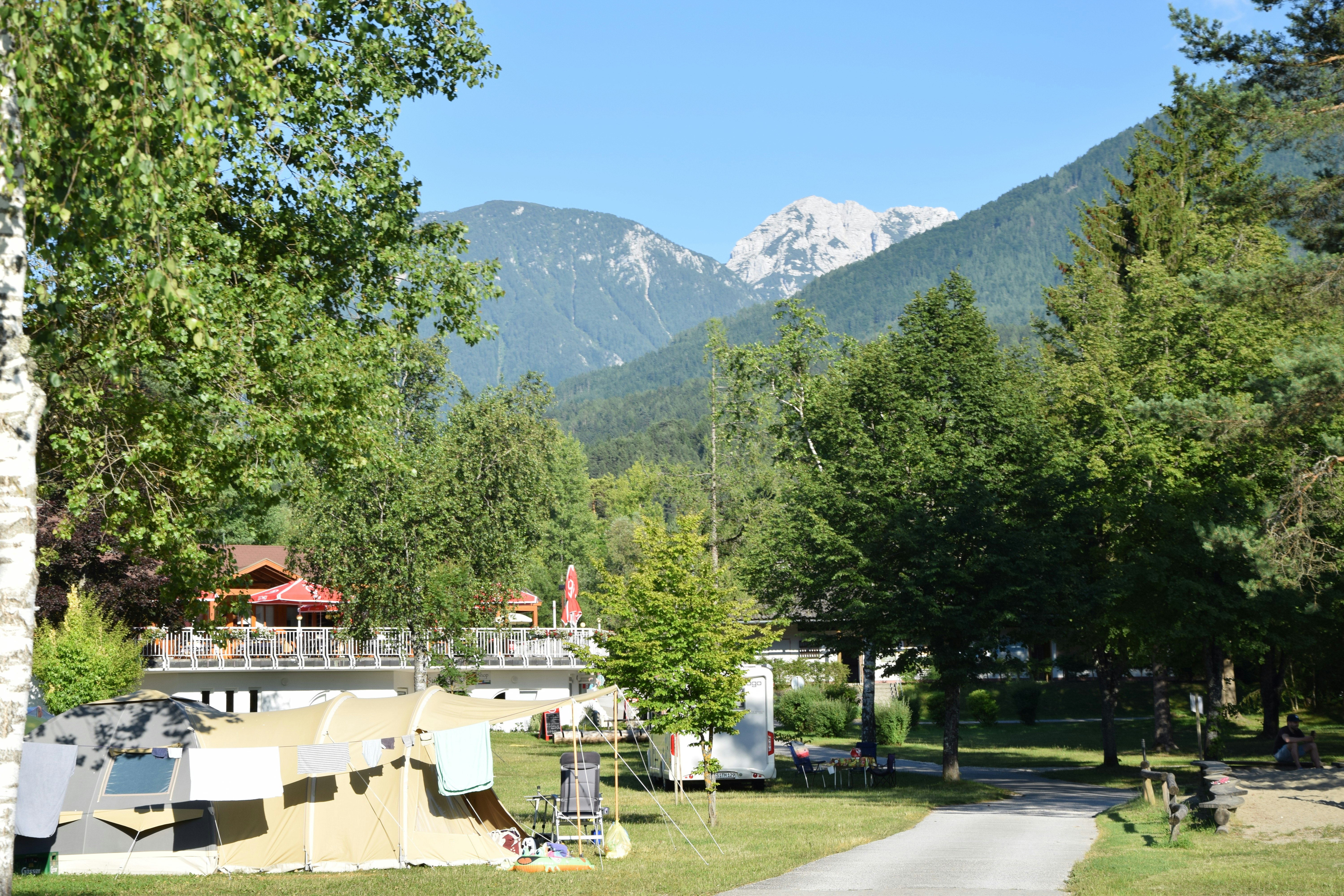 Camping Rosental Rož - Standplätze mit Blick auf die Berge