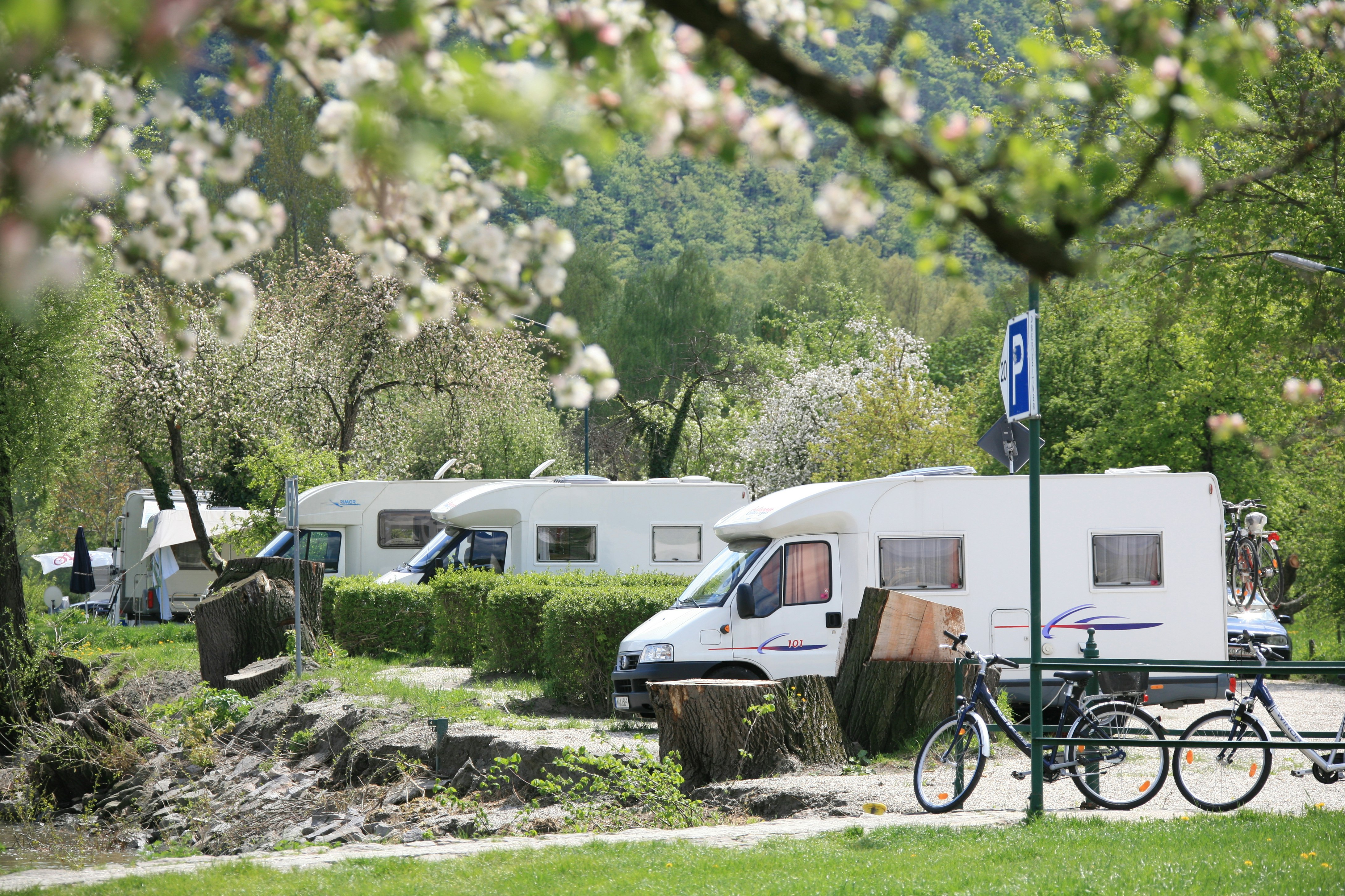 Camping Rossatzbach  - Stellplätze auf dem Campingplatz