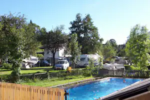 Camping Rossbach - Pool auf dem Campingplatz im Grünen