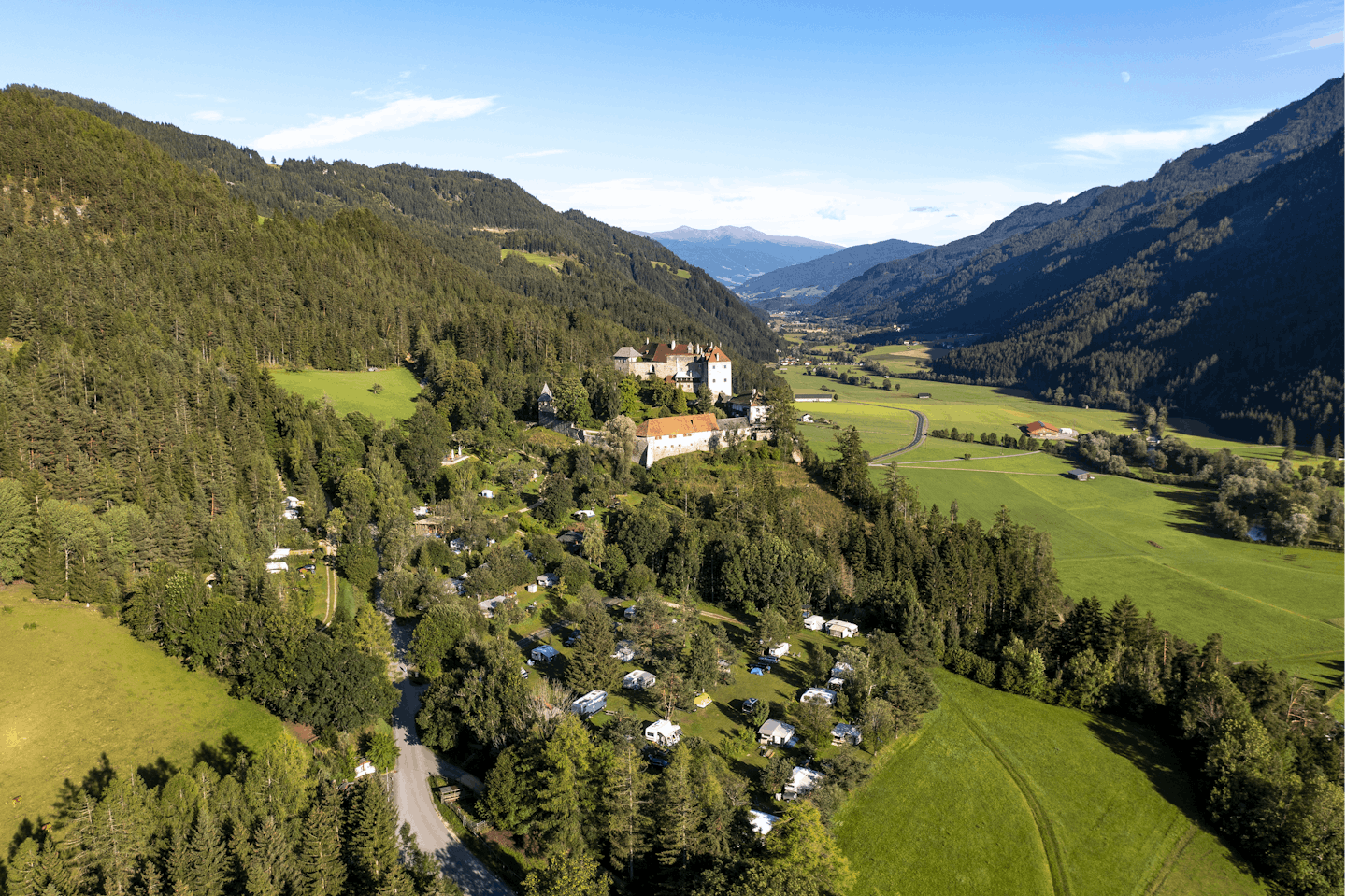 Camping Rothenfels - Luftaufnahme des Campingplatzes