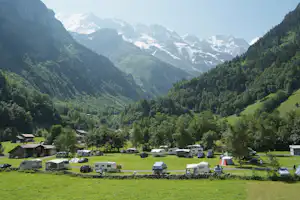 Camping Rütti - Campingplatz im Grünen am Fuße der schneebedeckten Alpen