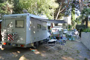 Camping Rustia - Wohnmobil- und Wohnwagenstellplätze auf dem Campingplatz