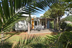 Camping Sagone - Mobilheim vom Campingplatz mit Veranda