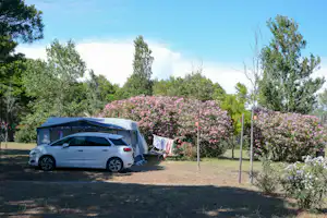 Camping Saint Aygulf Plage - Wohnwagen- und Zeltstellplatz auf dem Campingplatz
