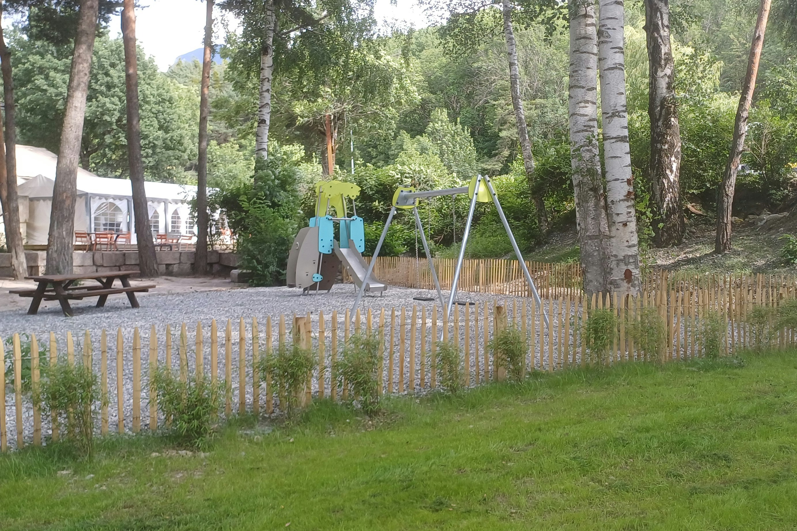 Camping Saint-James Les Pins  - Kinderspielplatz auf dem Campingplatz