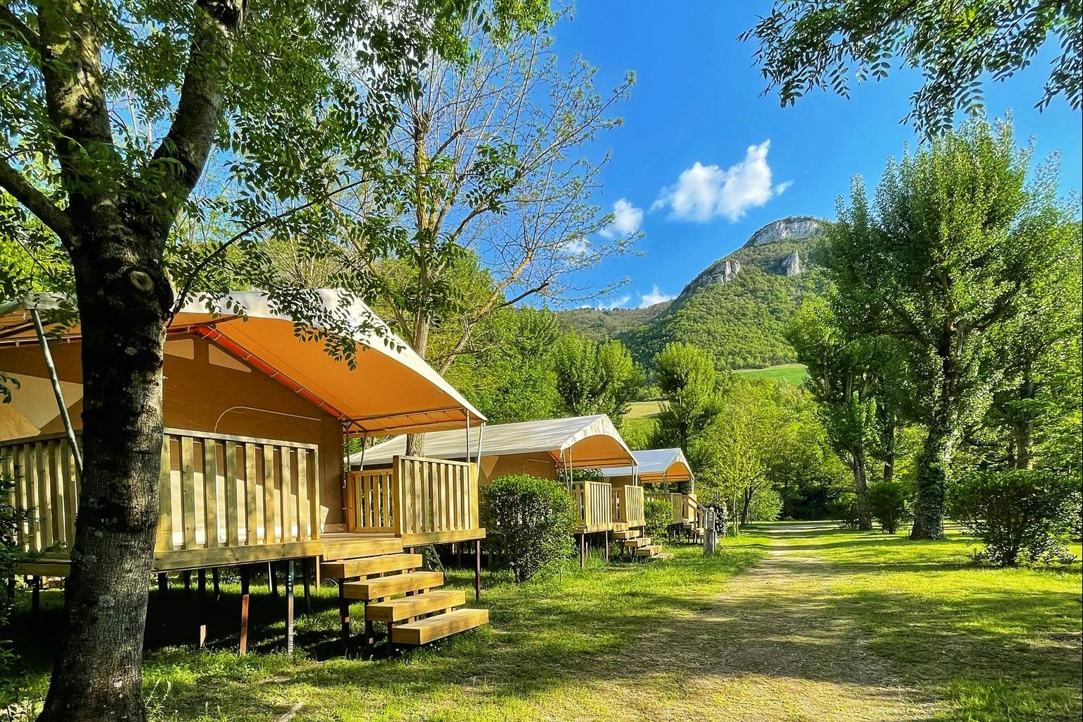 Flower Camping Saint Lambert