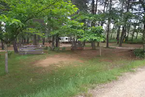 Camping Saint Sauvayre - Standplätze auf dem Campingplatz