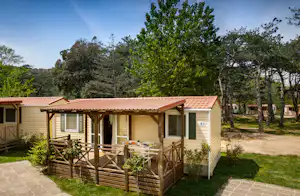 Camping San Marino - Mobilheim mit Veranda auf dem Campingplatz