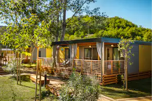 Camping San Marino - Mobilheim mit Veranda auf dem Campingplatz