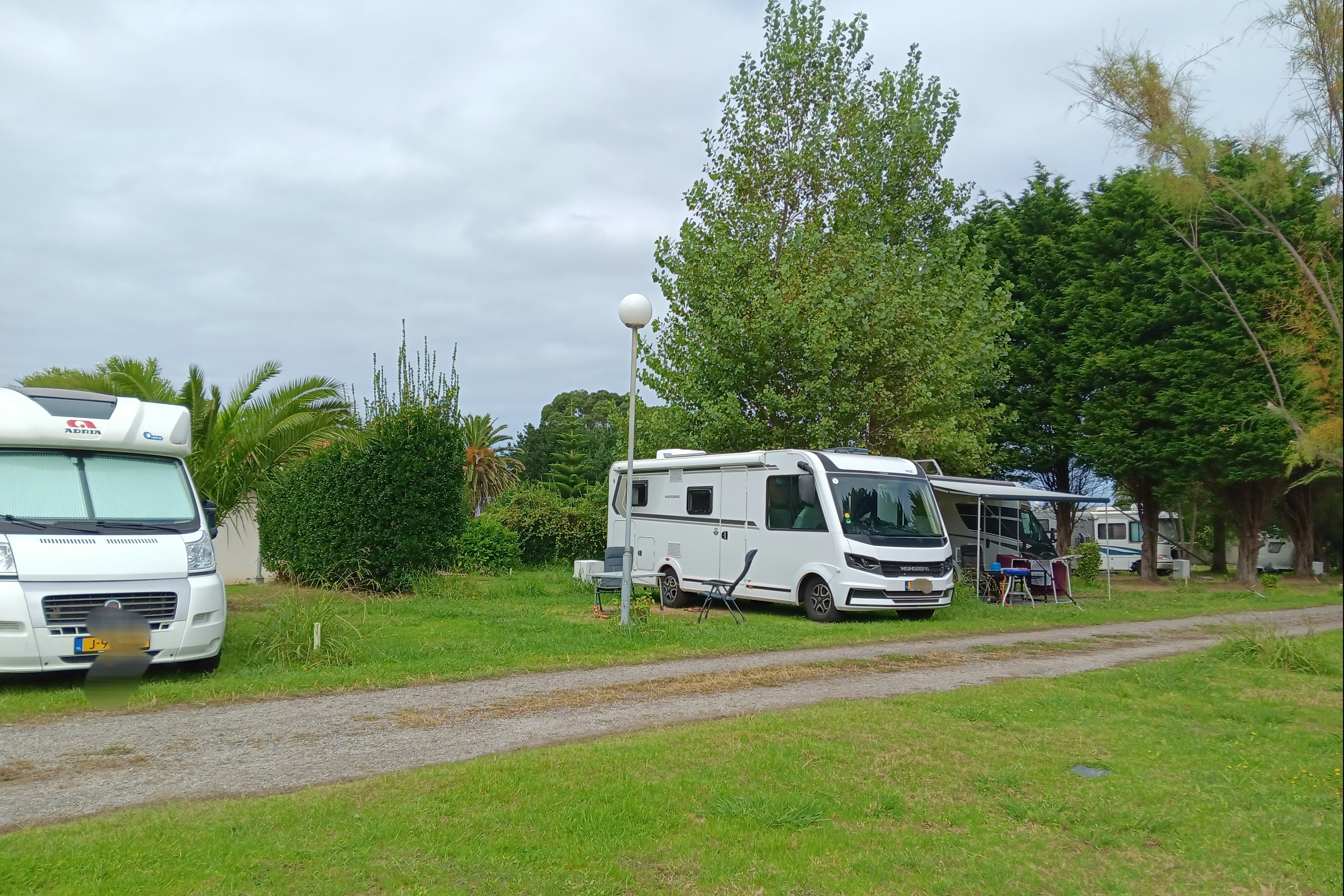 Camping San Rafael - Wohnmobil- und Wohnwagenstandplätze auf der Wiese