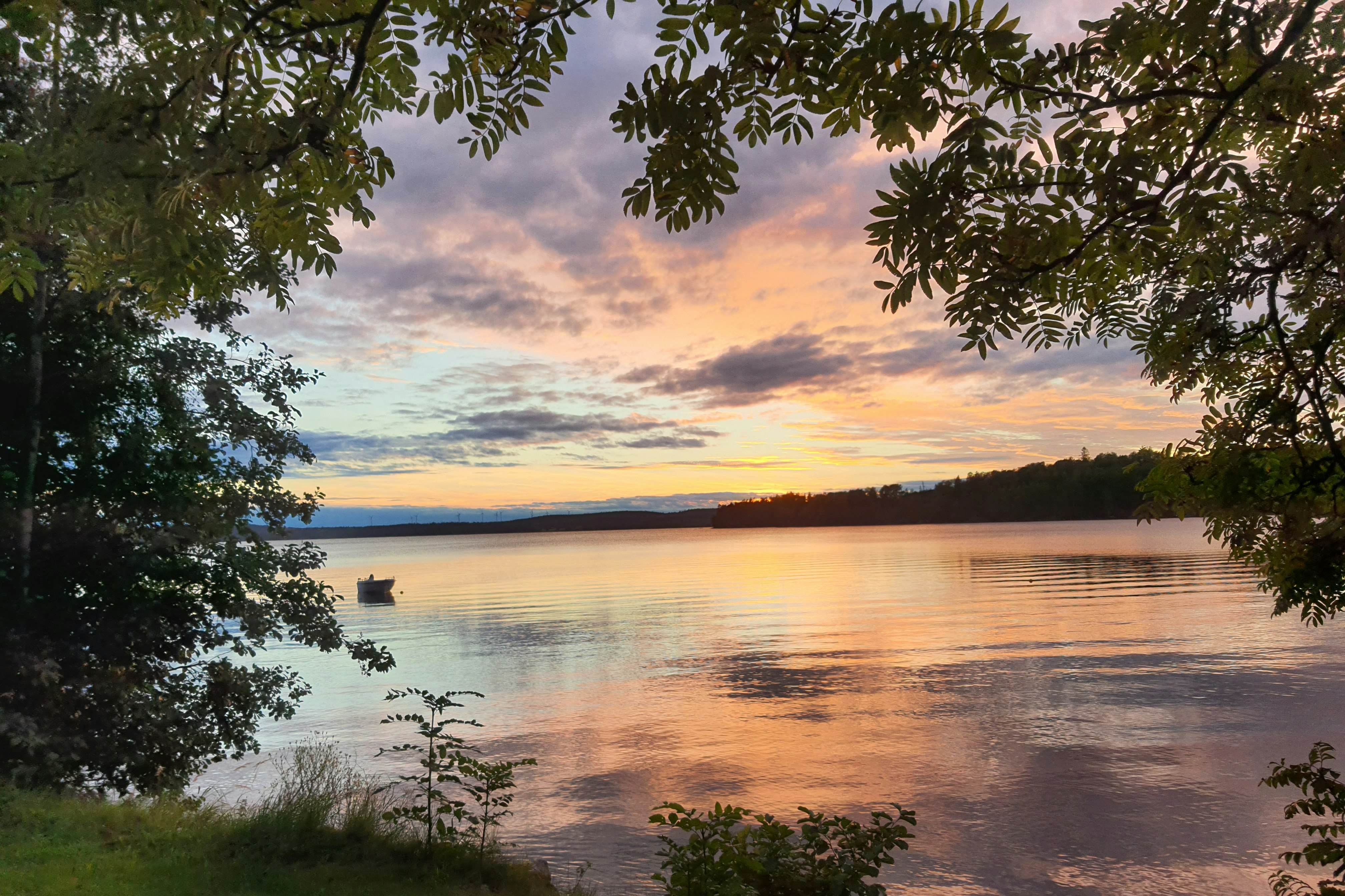 Camping Sandaholm - Blick auf den See bei Sonnenuntergang
