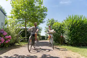 Camping Sandaya la Côte de Nacre - Camper auf Fahrrädern
