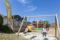 Camping Sandaya Soulac Plage - Kinderspielplatz am Strand auf dem Campingplatz
