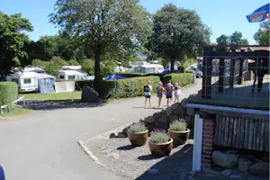 Camping Sandkås - Blick auf die Stellplätze auf dem Campingplatz