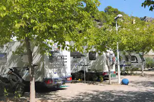 Camping Santa Marta - Parzellierte Stellplätze auf dem Campingplatz