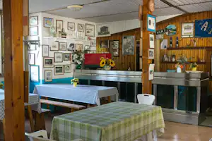 Camping Sant'Antonio - Speiseraum des Restaurants auf dem Campingplatz