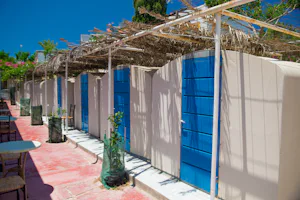 Camping Santoríni - Außenansicht Mobilheime vom Campingplatz