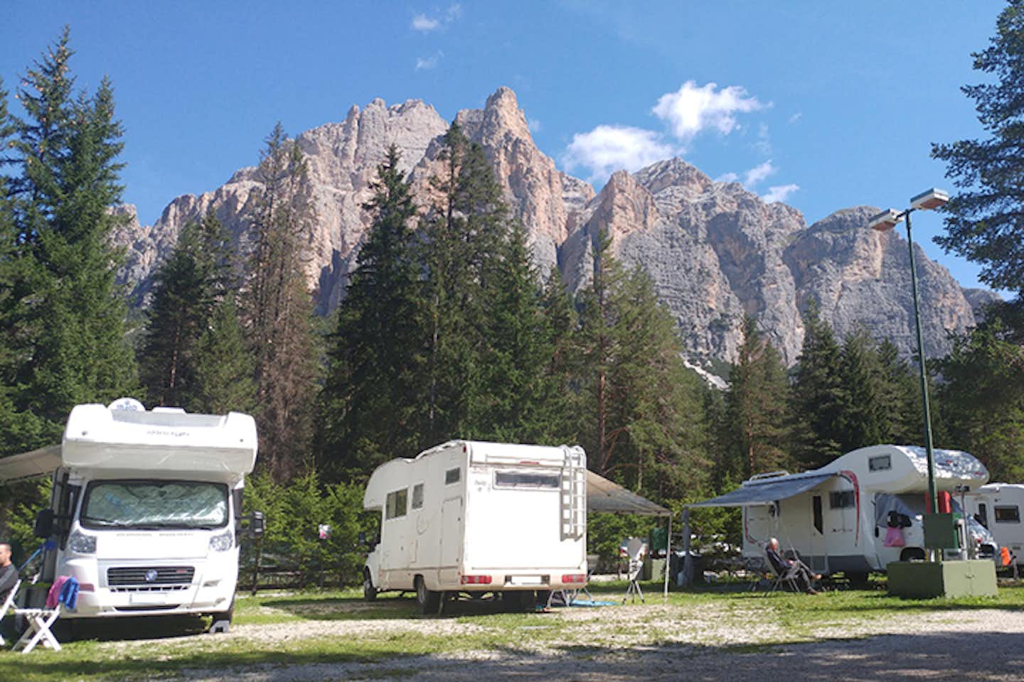 Camping Sass Dlacia -  Wohnmobilstellplätze im Grünen mit Blick auf die Dolomiten
