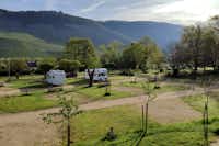 MoselCamping Bernkastel  Camping Schenk - Standplätze auf dem Campingplatz