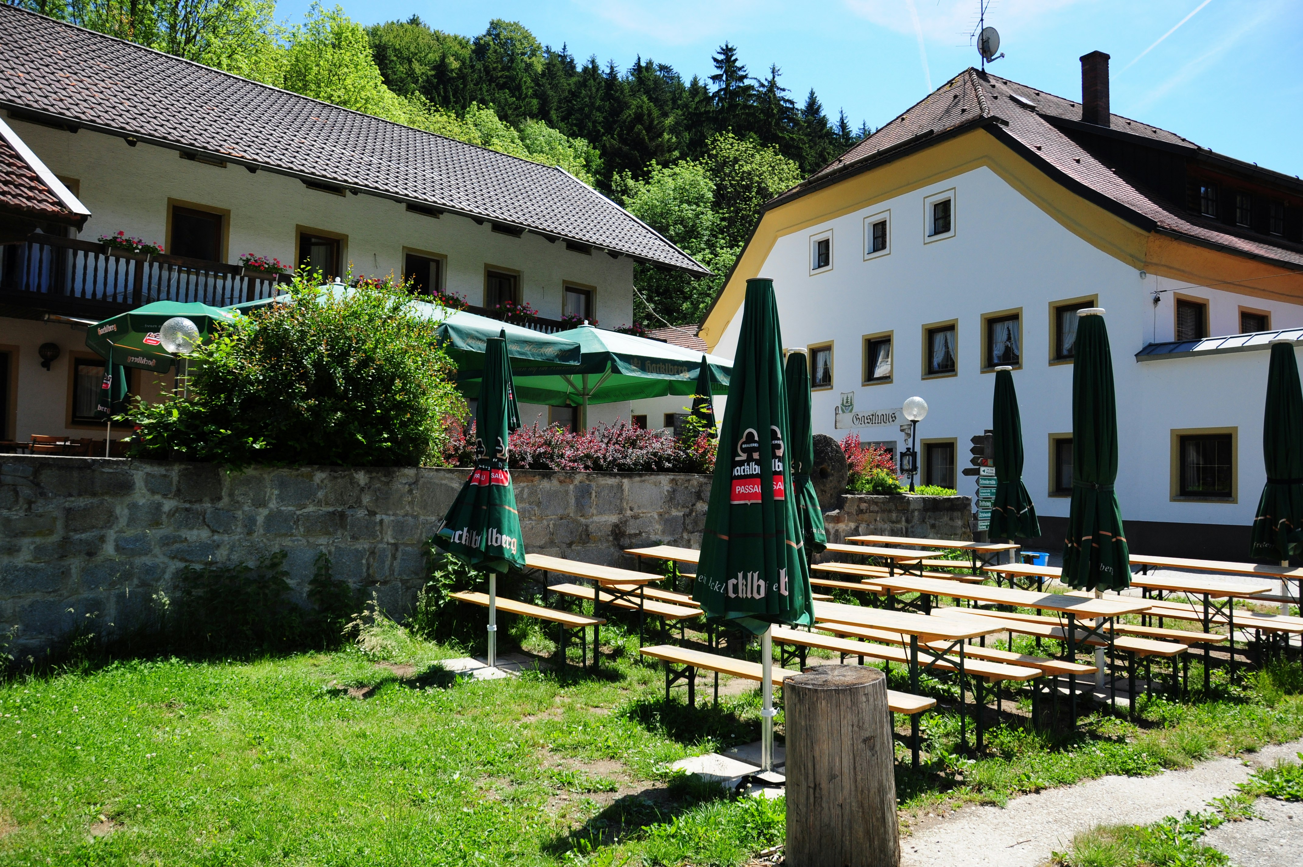 Camping Schrottenbaummühle  - Restaurant mit Terrasse auf dem Campingplatz