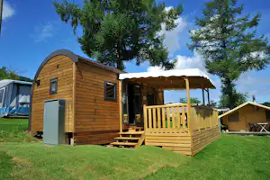Campingplatz Schwarzwaldhorn - Mobilheim mit Terrasse auf dem Campingplatz