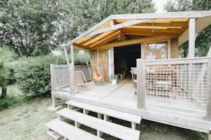 Camping Seasonova Ile de Ré camping Seasonova Ile de Ré - Mietunterkunft mit überdachter Terrasse