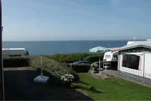 Camping Seeblick - Wohnwagen- und Zeltstellplatz vom Campingplatz mit Meerblick