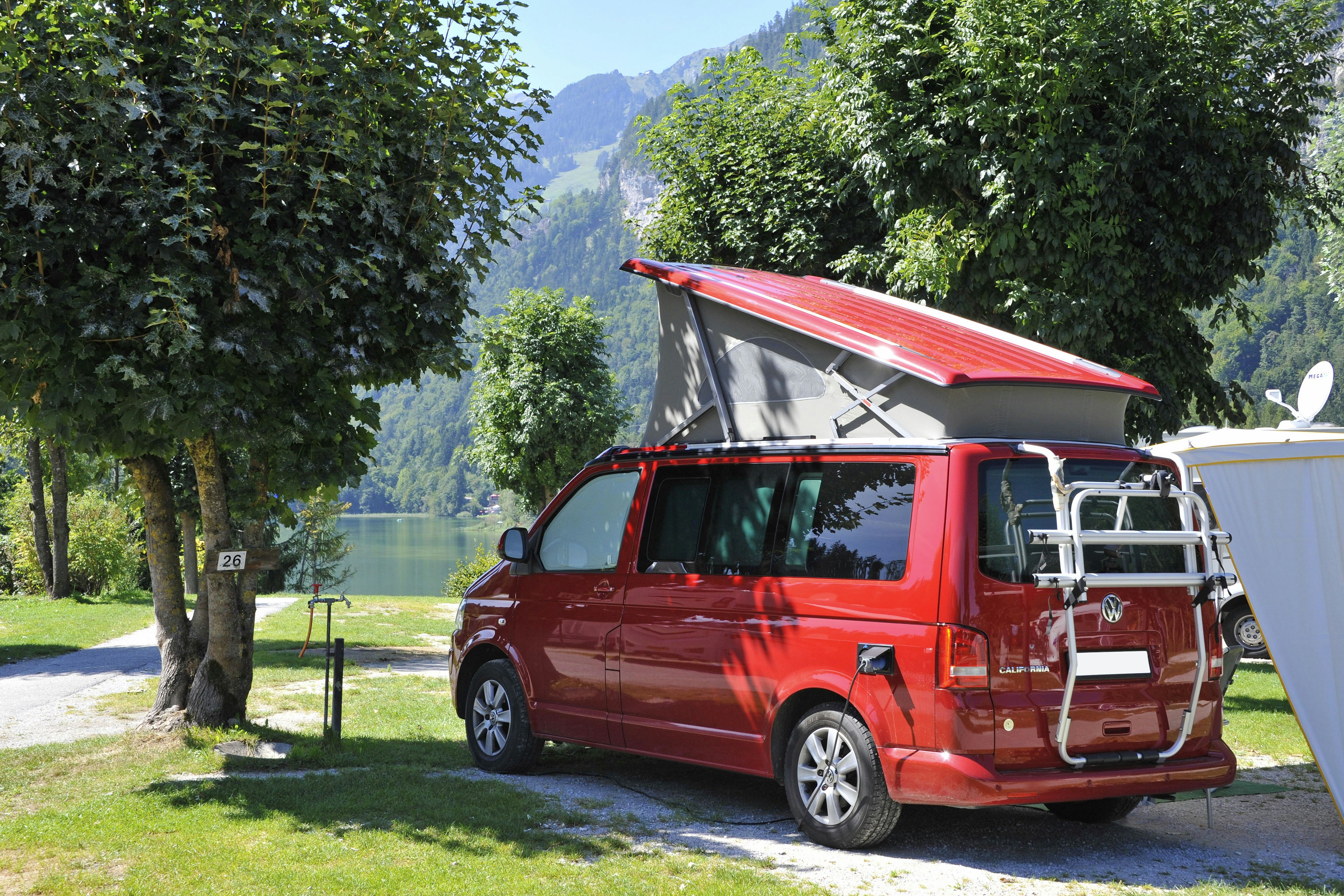 Camping Seeblick Toni - Stellplätze mit Blick auf den See