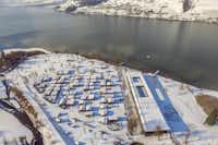 Camping Seefeld Park Sarnen  -  Campingplatz am See aus der Vogelperspektive im Winter